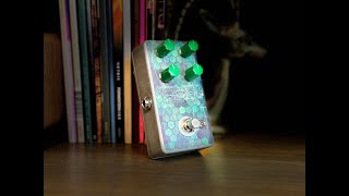 Noisemaker Effects Shrieker FuzzOscillatorDrone Generator Effect Pedal [upl. by Lurline97]