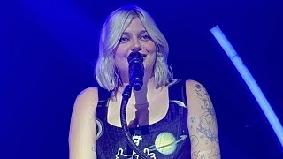 LOUANE  DONNEMOI TON COEUR London 01062024 louane concert live london [upl. by Frear]