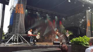 På feil si av vein  Charlotte Audestad LIVE  Gitkamfest 2016 [upl. by Mollee]