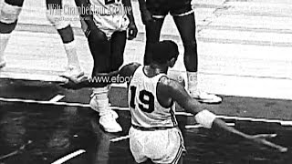 WCAs OneMinute Breakdown Willis Reed [upl. by Ahseia]