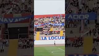 Hinchas de Mannucci dedican banderola a franco Navarro [upl. by Maureene]