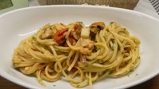 SPAGHETTI ALLA FRUTTI DI MARE SURGELATI I Ricetta delle Spaghetti ai frutti di mare surgelati 94 [upl. by Kataway629]