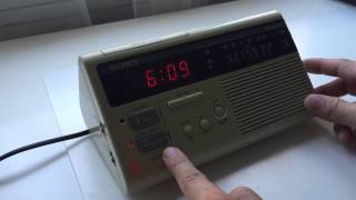 SONY ICFC220L Clok  Radio  Despertador [upl. by Lira]