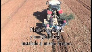 DELUSER Plantación de olivos con GPS [upl. by Kylynn276]