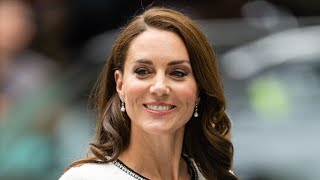 Kate Middletons Christmas carol service a smart way to end a difficult week [upl. by Septima]