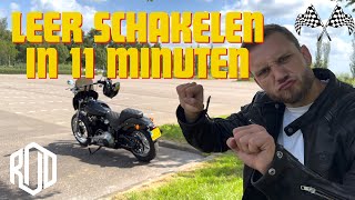 Motorrijden Voor Beginners 02  Schakelen amp Koppelen [upl. by Eityak]