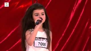 Norske Talenter 2014 Angelina Jordan 7 years sings quotSummertimequot by George Gershwinquot MUST WATCH [upl. by Idou]