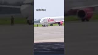 Pushback lionairhighlights aviation airlines [upl. by Ainatnas]