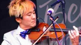 Kishi Bashi quotIntro  Pathos Pathosquot live at Bele Chere in Asheville 72713 [upl. by Gertrud474]