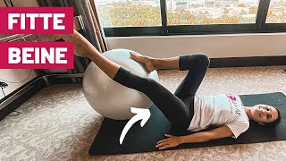 Beintraining mit Gymnastikball  Pezziball Übungen für die Beine [upl. by Giess671]