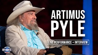 Rock amp Roll Hall of Fames ARTIMUS PYLE Performs quotThat Smellquot LIVE  Jukebox  Huckabee [upl. by Yatnahs]