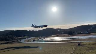 B738 Landing on Kjevik Kristiansand Norwegian Air Shuttle DY270 [upl. by Yrogiarc363]