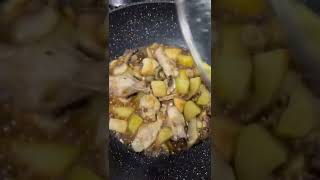 COOKING CHICKEN amp POTATO IN OYSTER SAUCE STEW  THE FAMILY’S FAVOURITE ADDED MUSHROOMS amp 🥦 [upl. by Maryann]