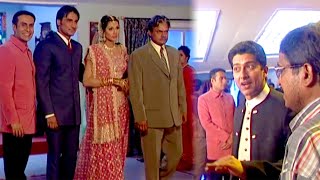 Shooting Of quotPyaasaquot 2002  Aftab Shivdasani Akhilendra Mishra  Flashback Video [upl. by Aztirak]