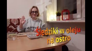 Śledziki w oleju na ostro [upl. by Etteyniv]