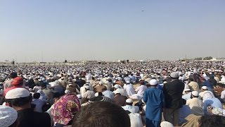 Junaid Jamsheds Namaz e Janaza Offered Malana Tariq Jameel Crying While Leading Funeral Prayers [upl. by Redmund]