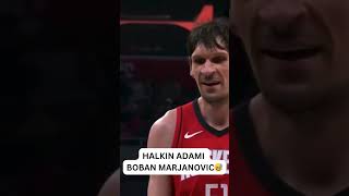 Boban Marjanovic Clippers taraftarının bedava tavuk yiyebilmesi için serbest atışı kaçırıyor 🤣 [upl. by Nomi]