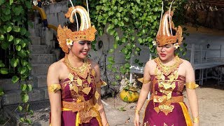 Trying on Traditional Balinese Dance Costume and Makeup [upl. by Yejus]