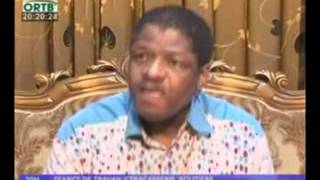 Boni YAYI fait des mises au point avec les transporteurs et le haut commandement militaire [upl. by Nnaesor]