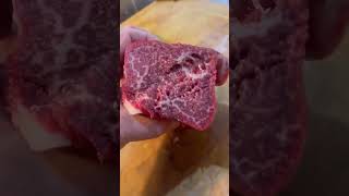 Un filet de bœuf de wagyu pur race élevé en Bourgogne dune qualité exceptionnelle  wagyu [upl. by Eita]