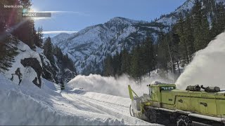 Snoqualmie Pass opens after fourday closure and other top stories at 4 pm [upl. by Stalk]