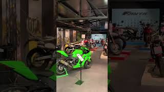 Moto Trainer Florence Shop Motorbike simulator Simulateur moto Simulador de motogp [upl. by Nnylyahs14]