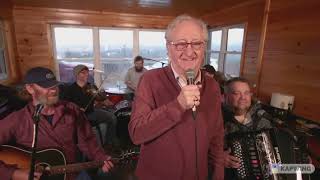 The Mummers Song live with Shanneyganock and Bud Davidge from Simani [upl. by Ylecic528]