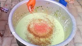 हलवाई का पालक बथुआ रायता  in Marriage Halwai made spinich Bathua Rayta  Usha Street Food [upl. by Aurita]