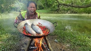 Natural life  Freaky Eaters  Yummy cooking fish with fruit Bell Pepper recipe  cooking skill [upl. by Zsolway]