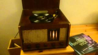 Inherent Vice on a 1940s record player [upl. by Seumas68]