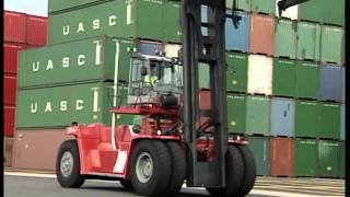 Kalmar DCF410CSG loaded container handler [upl. by Aihsined]