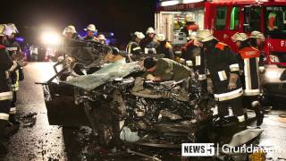 ‎13012012 LAU Schneeglätte Unfall auf der A9 bei Schnaittach 1 Toter [upl. by Bunker]