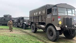 Scammell pioneer helping out a diamond t [upl. by Glover]