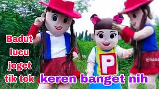 badut lucu joget tik tok pakai lagu yang lagi viral  funny clown dancing [upl. by Jens]