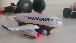 ryanair boeing 737 power toys [upl. by Olocin]