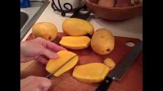 HOW TO FREEZE MANGOES [upl. by Nolyarb]