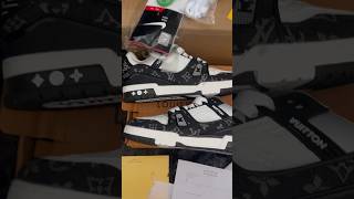 DH gate  LV skate shoes review BOX PAPERS DUSTBAG RECEIPT more reps sneakers dhgateshoes [upl. by Manya]