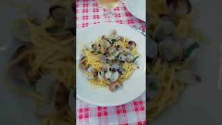 Tagliolini con le vongole e frittura di pesce fresco dellAdriatico [upl. by Mansfield]