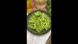 PASTA CREMOSA ai PISELLI MENTA e CALAMARItroppo buona 😍🦑🌿 Shorts [upl. by Vachel]