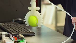 This 3D Printed Gripper Doesn’t Need Electronics To Function [upl. by Bish]