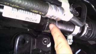 0813 WRX Whiteline steering rack bushing kit vs stock [upl. by Fernandes]