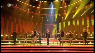 Hape Kerkeling  SchlagerMedley  live im deutschen TV  17042014 [upl. by Kalfas]