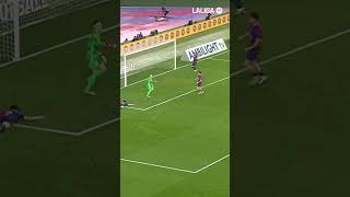 Iñakiiiiiiiii ✋🛑 laligahighlights shorts fcbarcelona [upl. by Ydnamron]