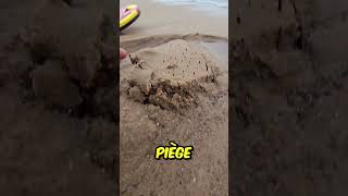 Il a Découvert un PIEGE sur la PLAGE shorts viral [upl. by Bivins793]