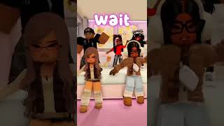 Wait✋…🏷️ roblox robloxroleplay RobloxTrends RobloxViralMoments [upl. by Fang530]