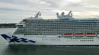 REGAL PRINCESS VS PampO CRUISE AZURA HORN BATTLE [upl. by Lyrret]