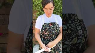 How I tie my Hedley and bennett crossback apron on ⚡️ aprons chef crossback hedleyandbennett [upl. by Aneetsirk]