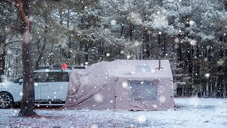 Camping In snow alone In the cozy car air tent I had a warm and relaxing time [upl. by Auqenat495]