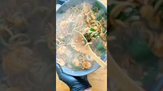 Nouilles 🍜 Sautées aux crevettes 🍤 [upl. by Batha]