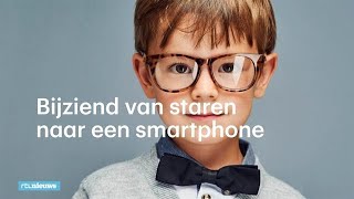 Bijziend van staren naar een smartphone zo komt dat  RTL NIEUWS [upl. by Novyart255]